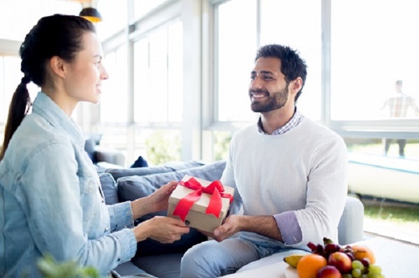 5 Low-Budget Romantic Surprises for Your Partner